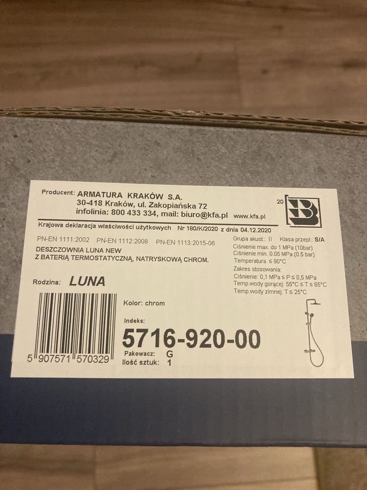 Deszczownica z bateria termostatyczna Luna New