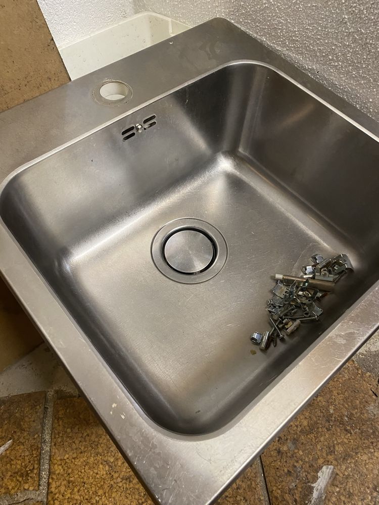 Lava loiças em aço inox