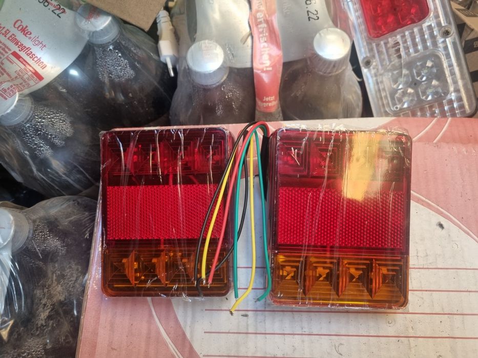 Lampa ledowa zespolona tył 24 V nowa 11,5x9x2,7 cm