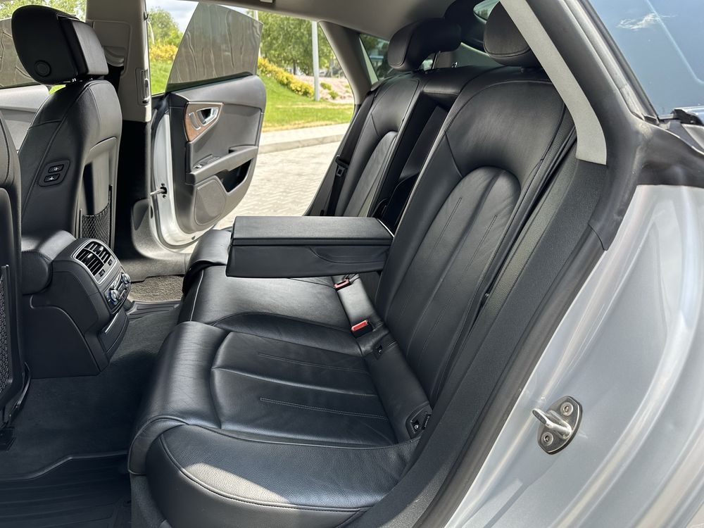 Продам Audi RS7 2014