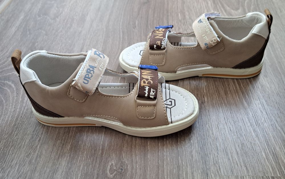 Срочно босоножки сандали детские