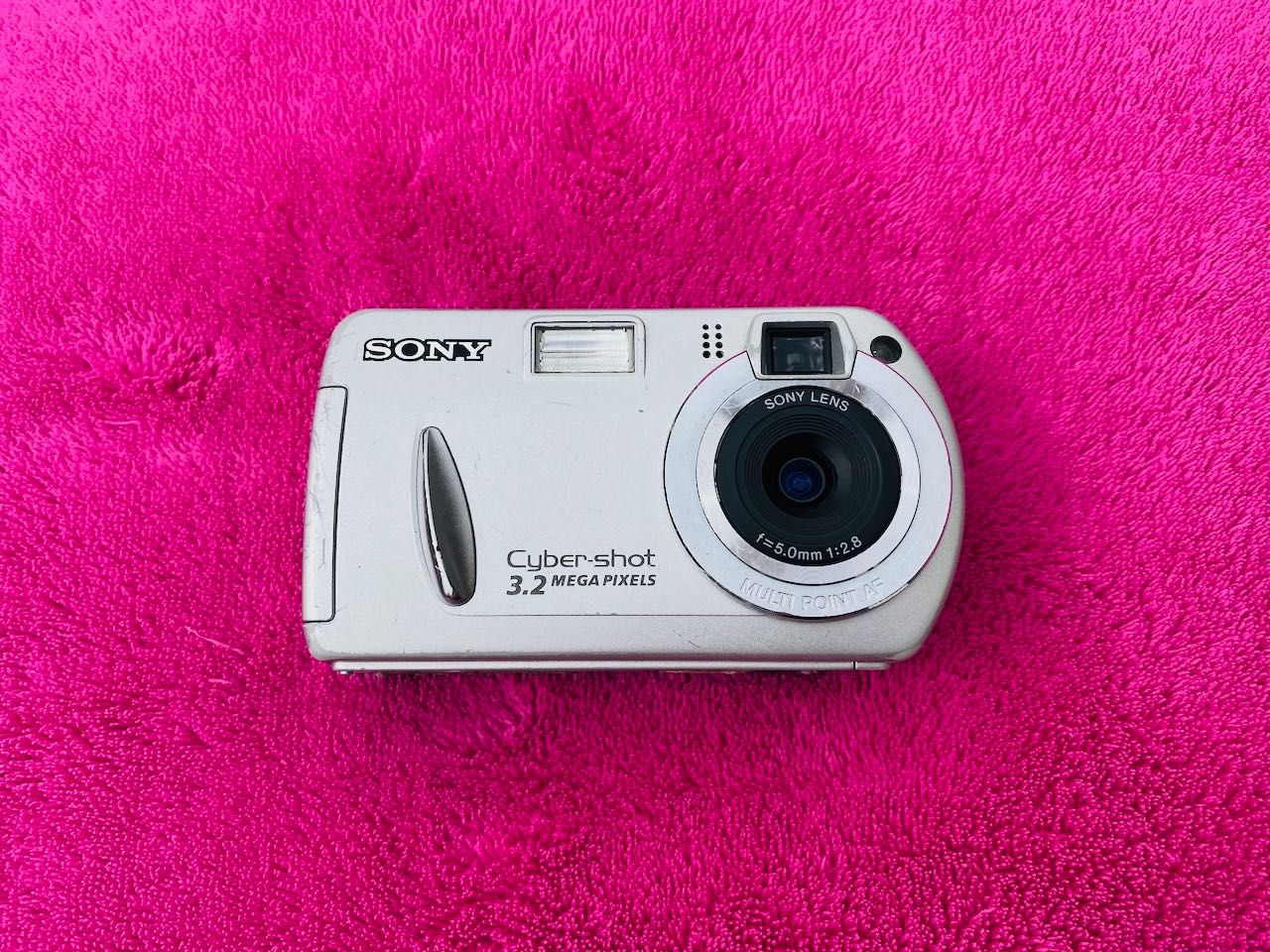 Sony CyberShot Vintage Digital Photo Camera