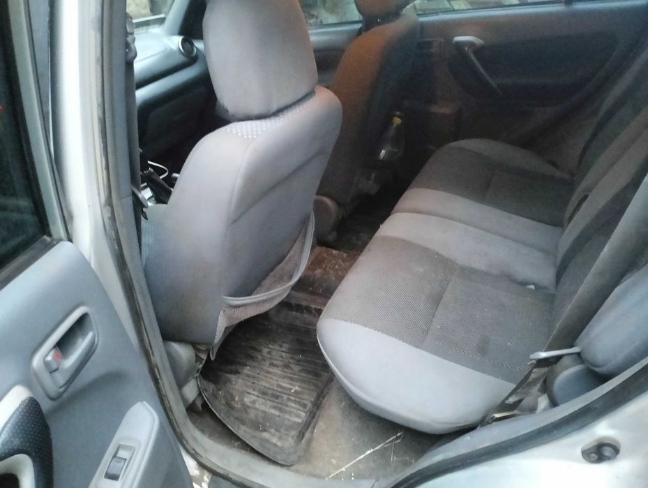 Продам автомобіль Toyota Rav 4