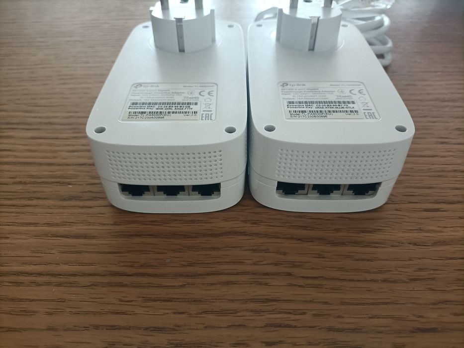 Tp-link TL-PA8030P AV1300 3-port Gigabit Passthrough Powerline Starter