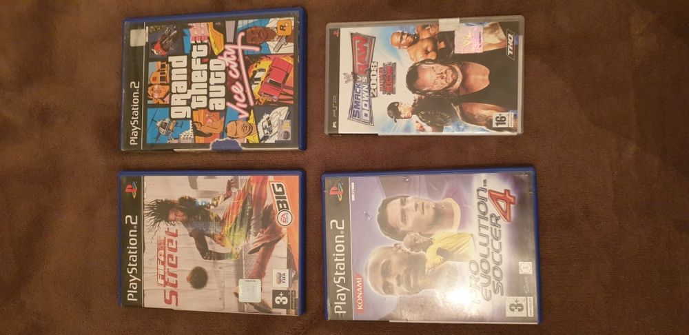 Caixas de jogos PS2 PSP