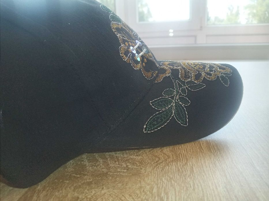 Кепка / бейсболка жіноча