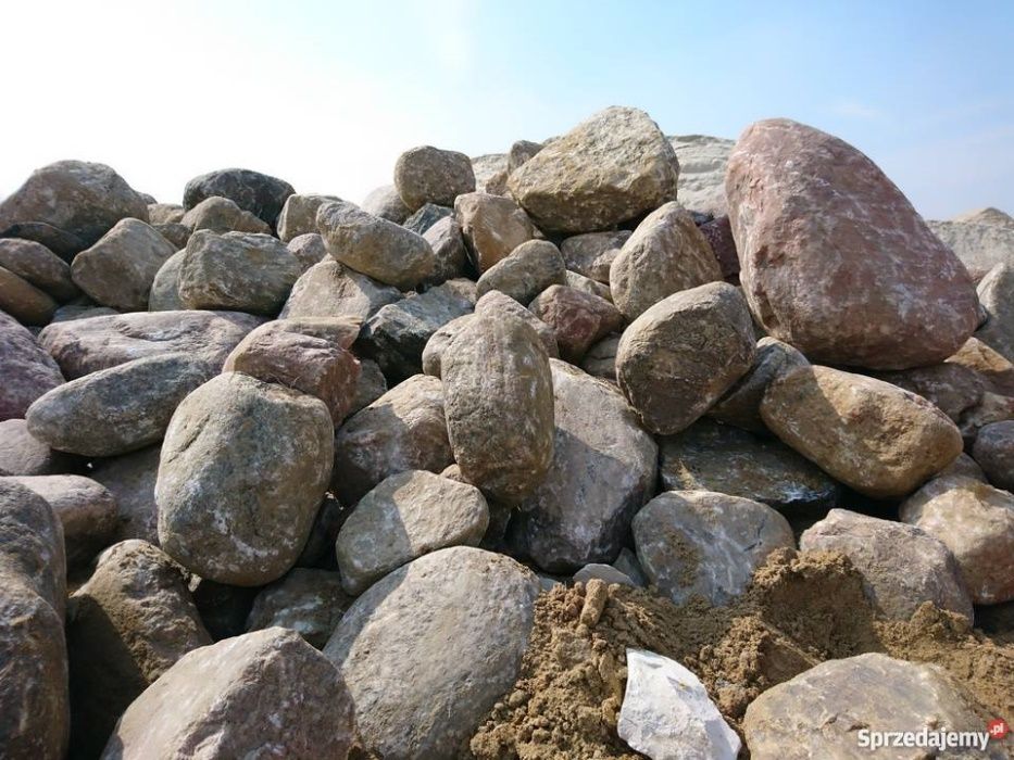 Kamienie polne duże głazy ładne około 15 ton kamieni