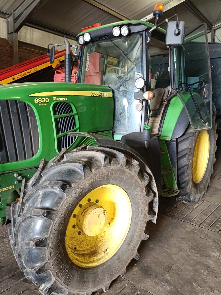 John Deere 6830 premium