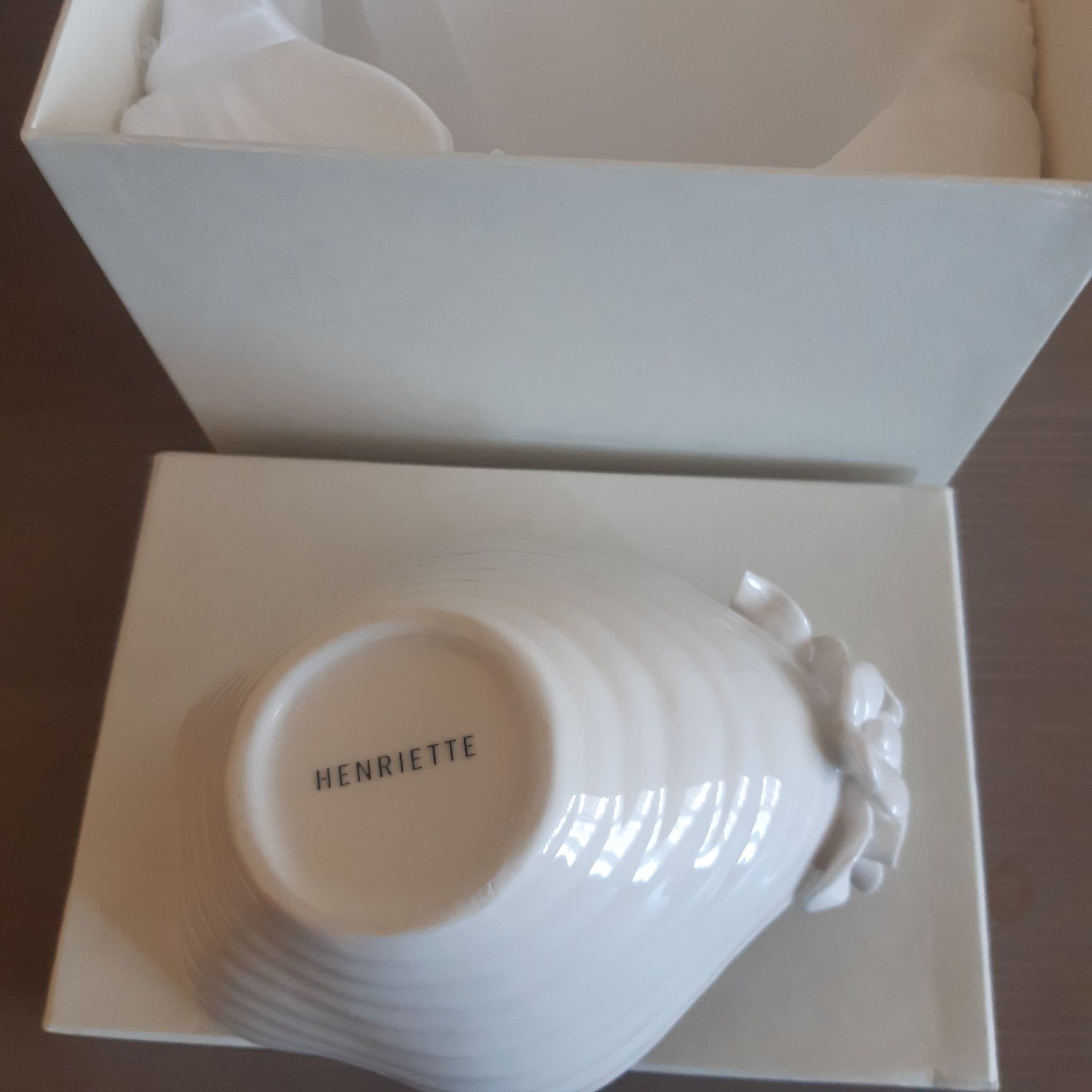 Biała porcelanowa miska z kwiatami 3d Henriette  10x17cm nowe z opakow