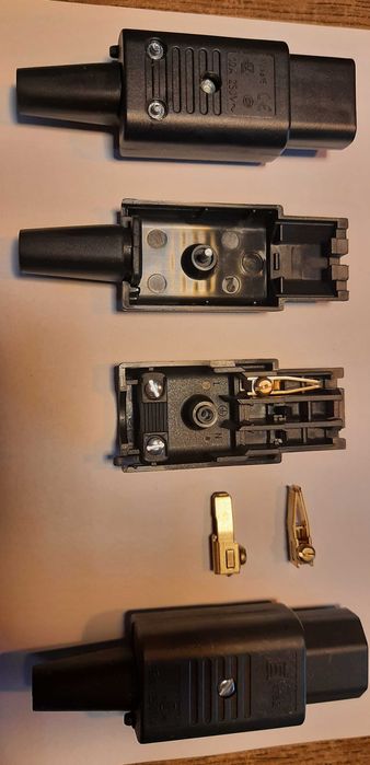 Аудиофильские сетевые коннекторы Schurter/ATLAS/Oyaide IEC