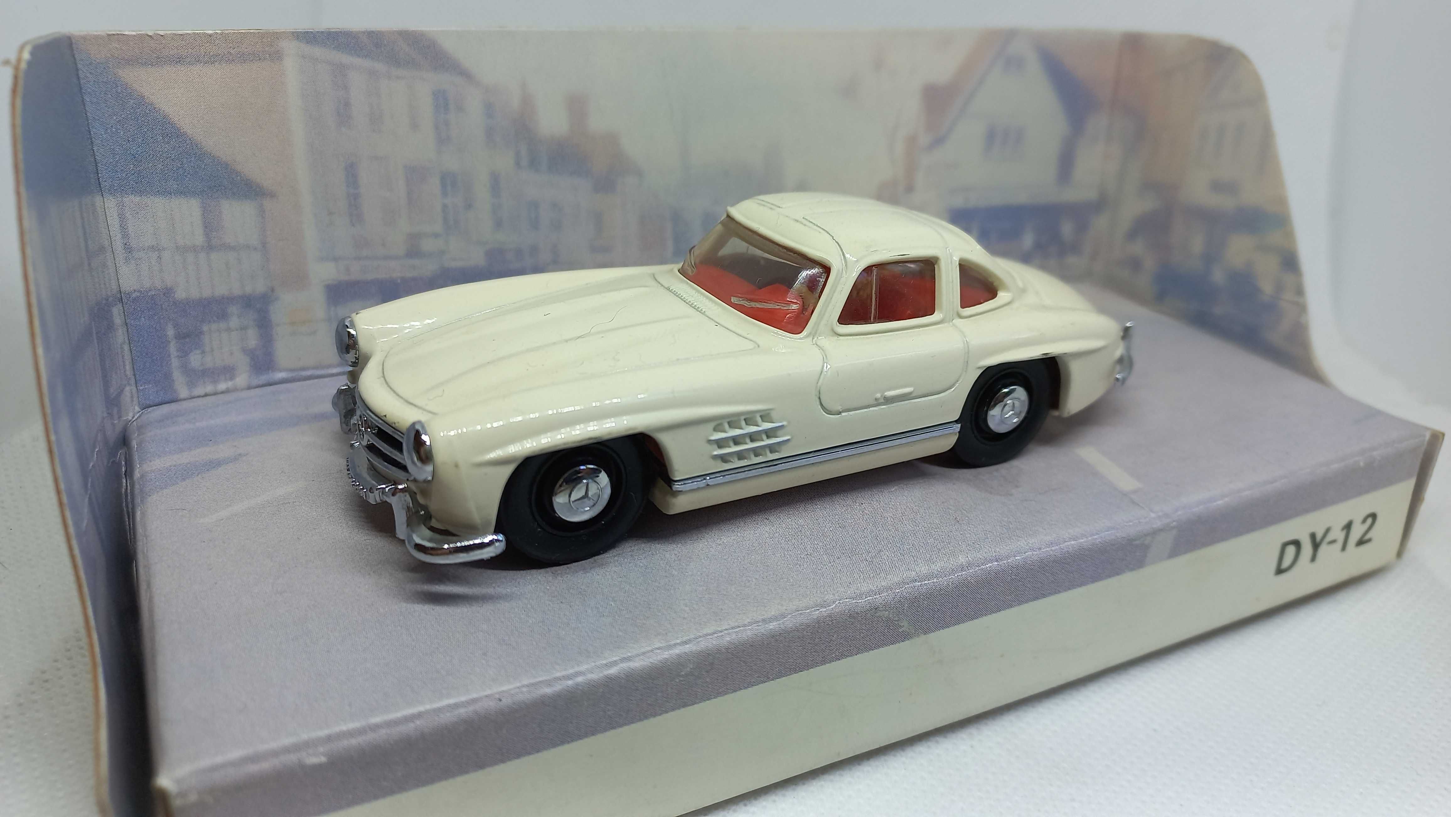 1/43 Mercedes-Benz 300SL Dinky