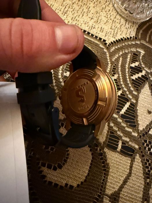 Tissot seastar 1000 gold