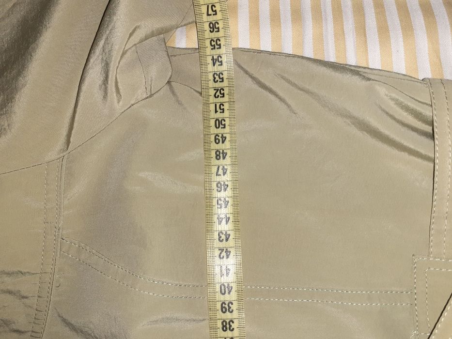 Куртка весняна жіноча.