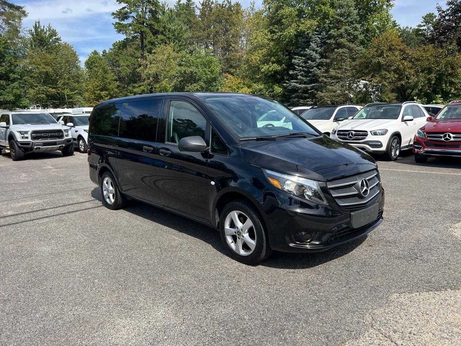2020 Mercedes-Benz Metris в порту