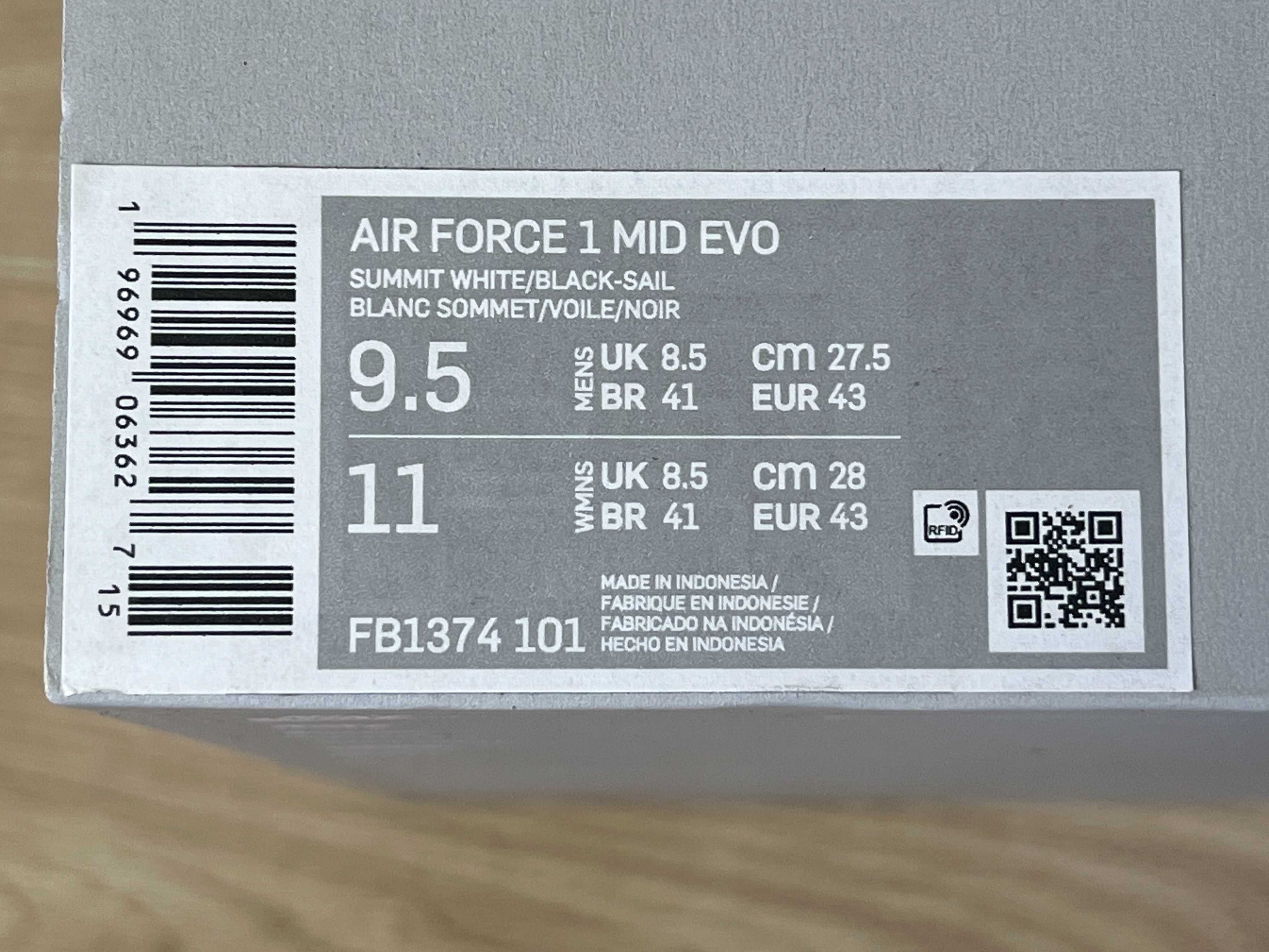 Оригінал! Нові кросівки Nike AIR FORCE 1 MID EVO - US 9.5 / Eur 43