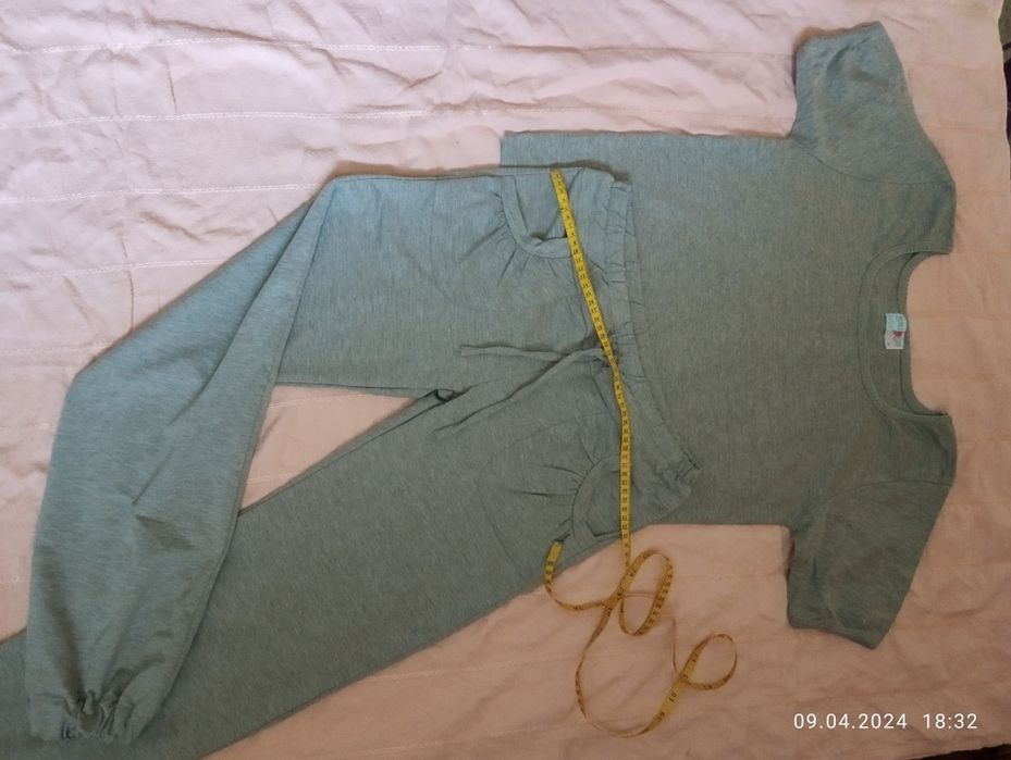 Спортивні штани і футболка р. М, L