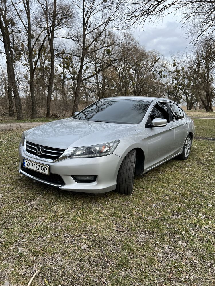 Продам Honda Accord IX