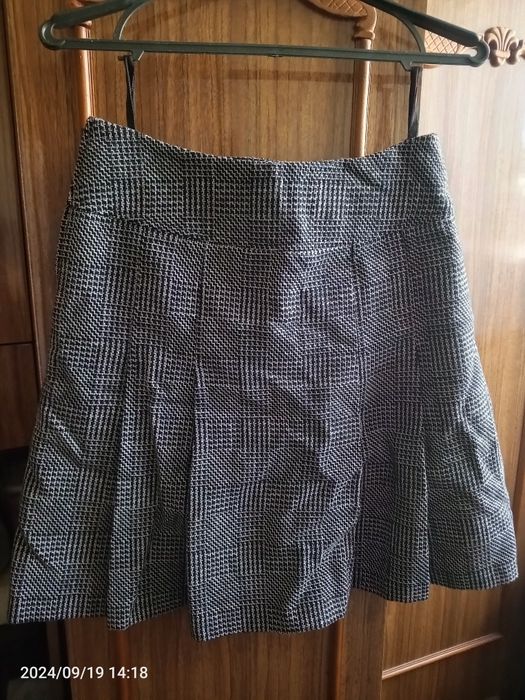 Спідниця в гарному стані