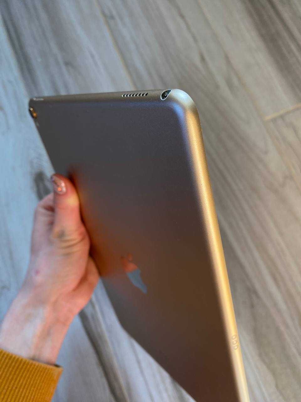 Ipad pro 10.5 2017 256 gb разом із стилусом(або без)