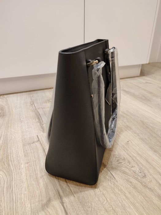 Skórzana torebka Wittchen czarna 31x31x33 cm