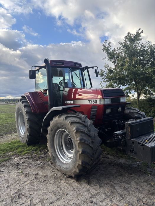 sprzedam case magnum 7250