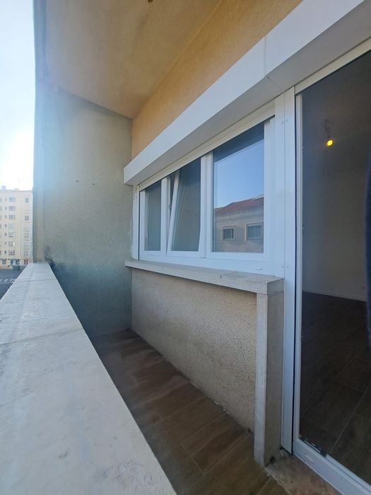 Apartamento T2 totalmente remodelado, Rio de Mouro