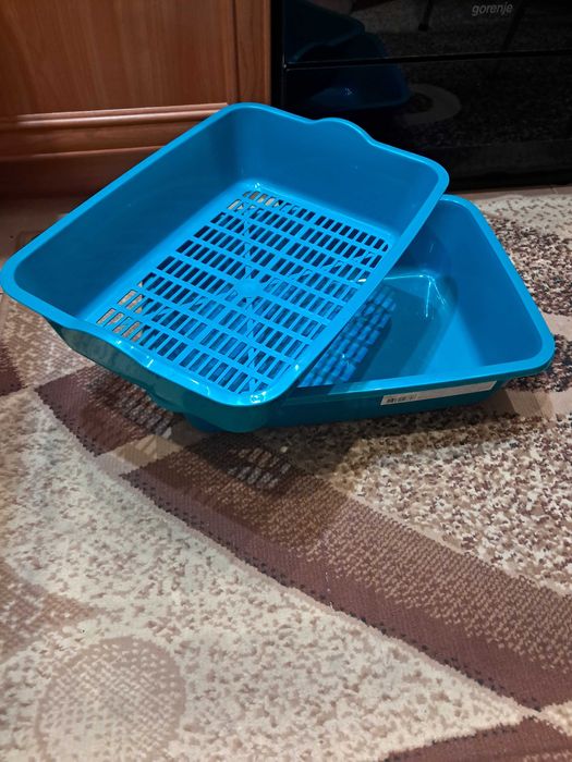 Продам новый лоток для кота