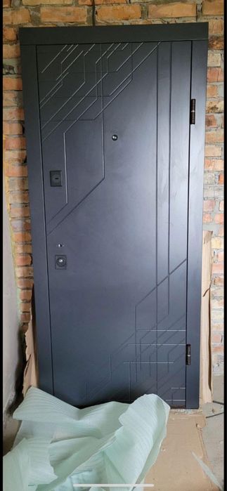 Вхідні двері 2050*860