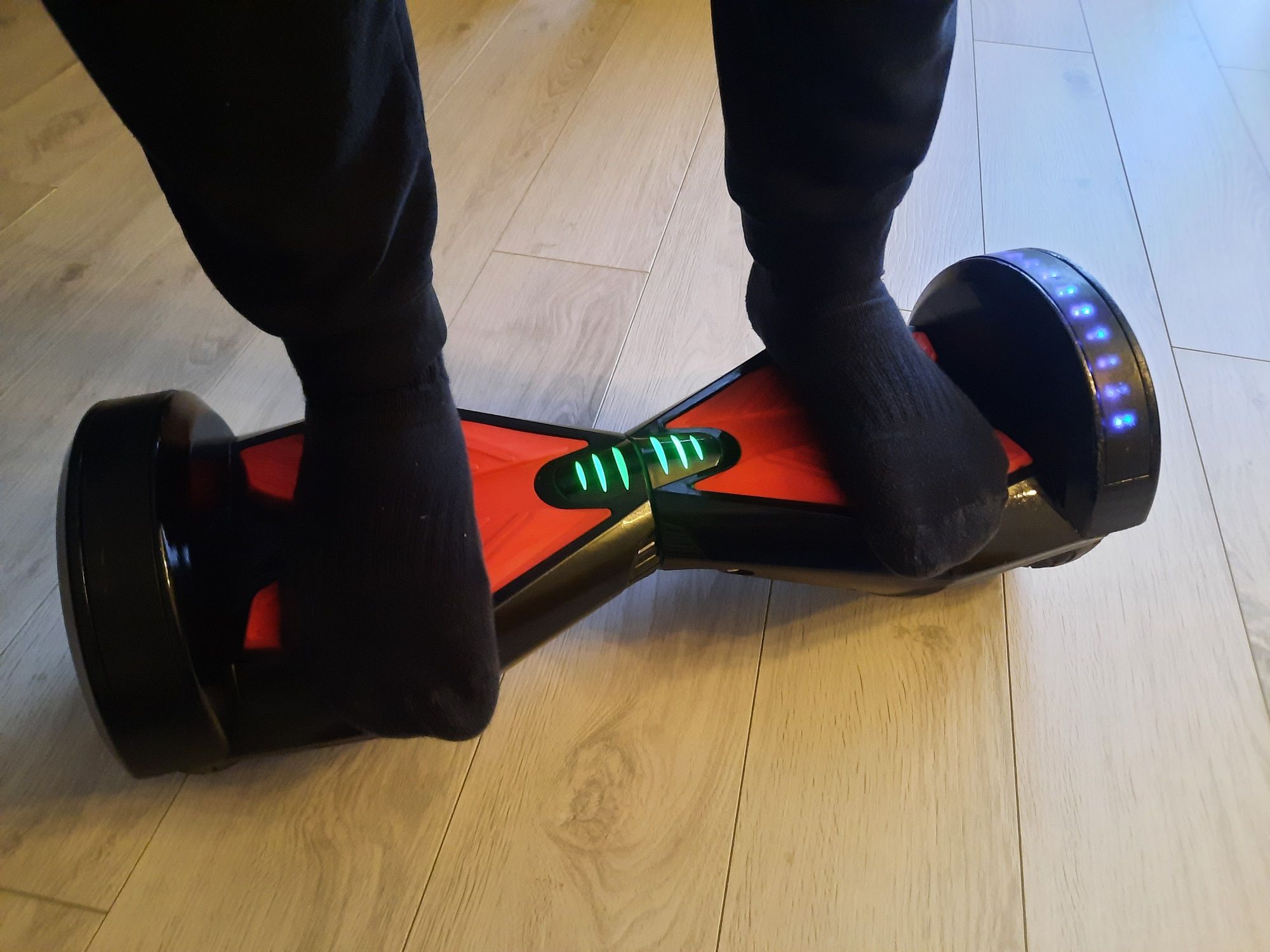 Hoverboard deskorolka elektryczna + głośnik BT