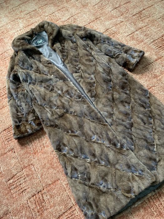 Шубка жіноча