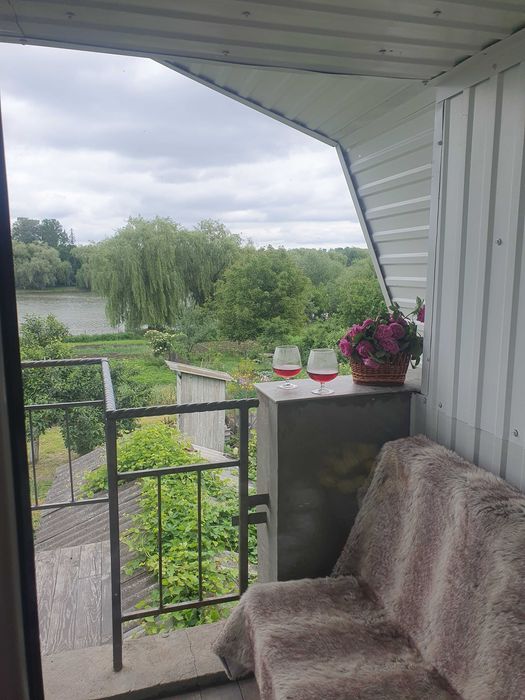 Частина будинку подобово біля озера(ціна з особи)