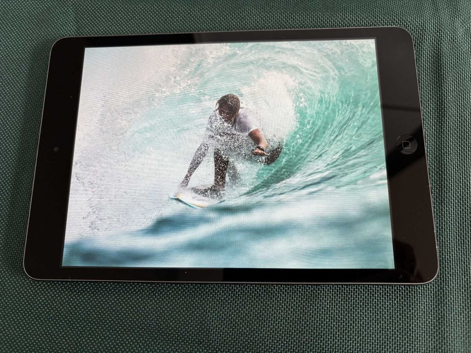 iPad Mini 16GB wifi czarny bateria 92%