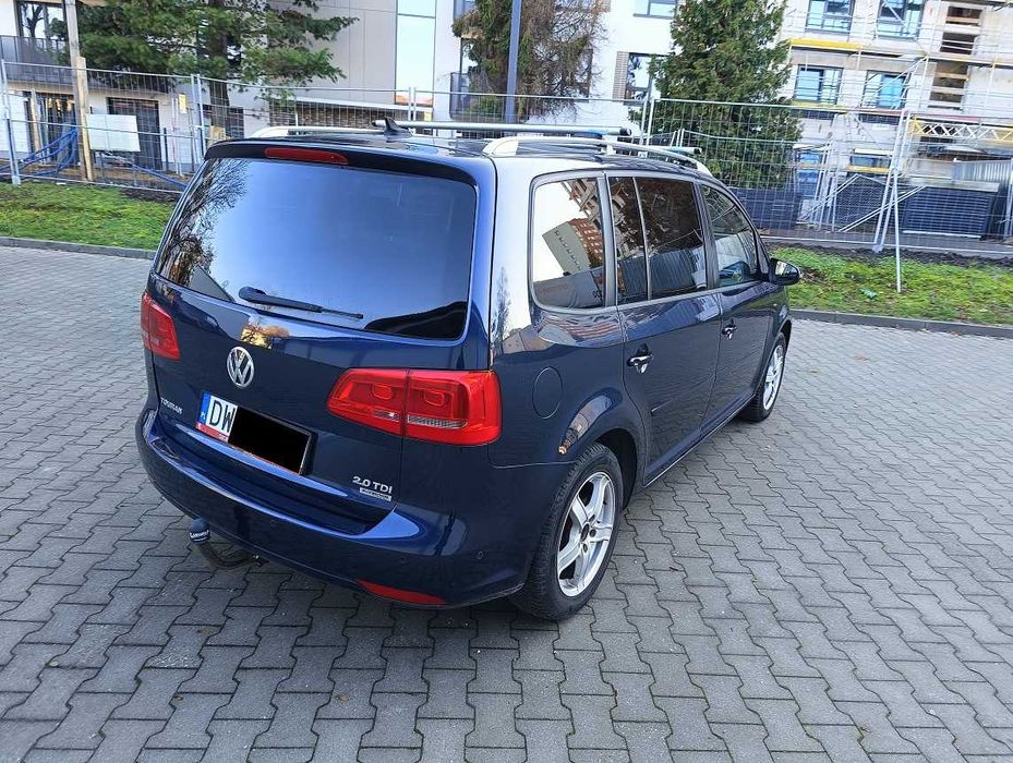Touran 2.0 Diesel DSG automat 7osób Zarejestrowany Panorama Navi HAK