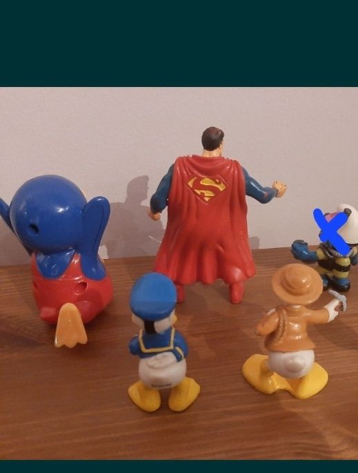 figuras duffy  Perna Longa bruxinhas disney Schleich  super homem