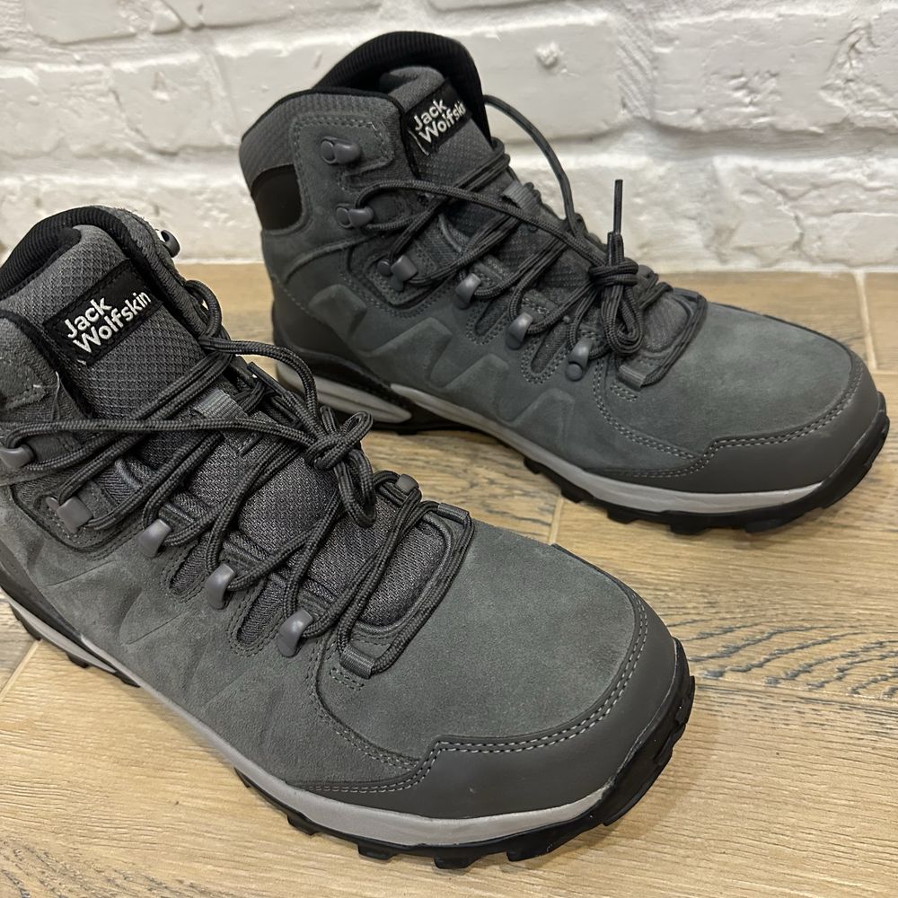 Jack Wolfskin . Чоловіче  взуття. Оригінал. Нові. Р.- 43. Шкіряне.