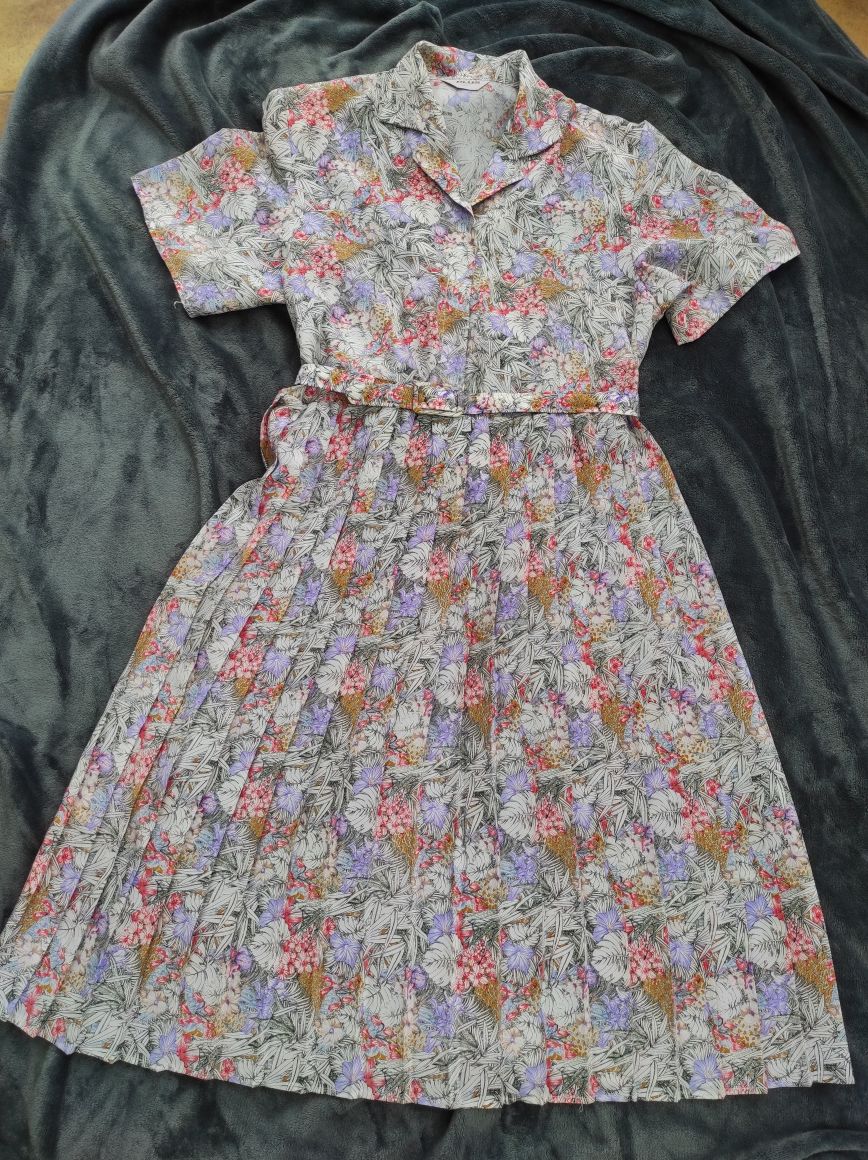 506. Sukienka plisy Plus r. 14 r. 42 r. XL