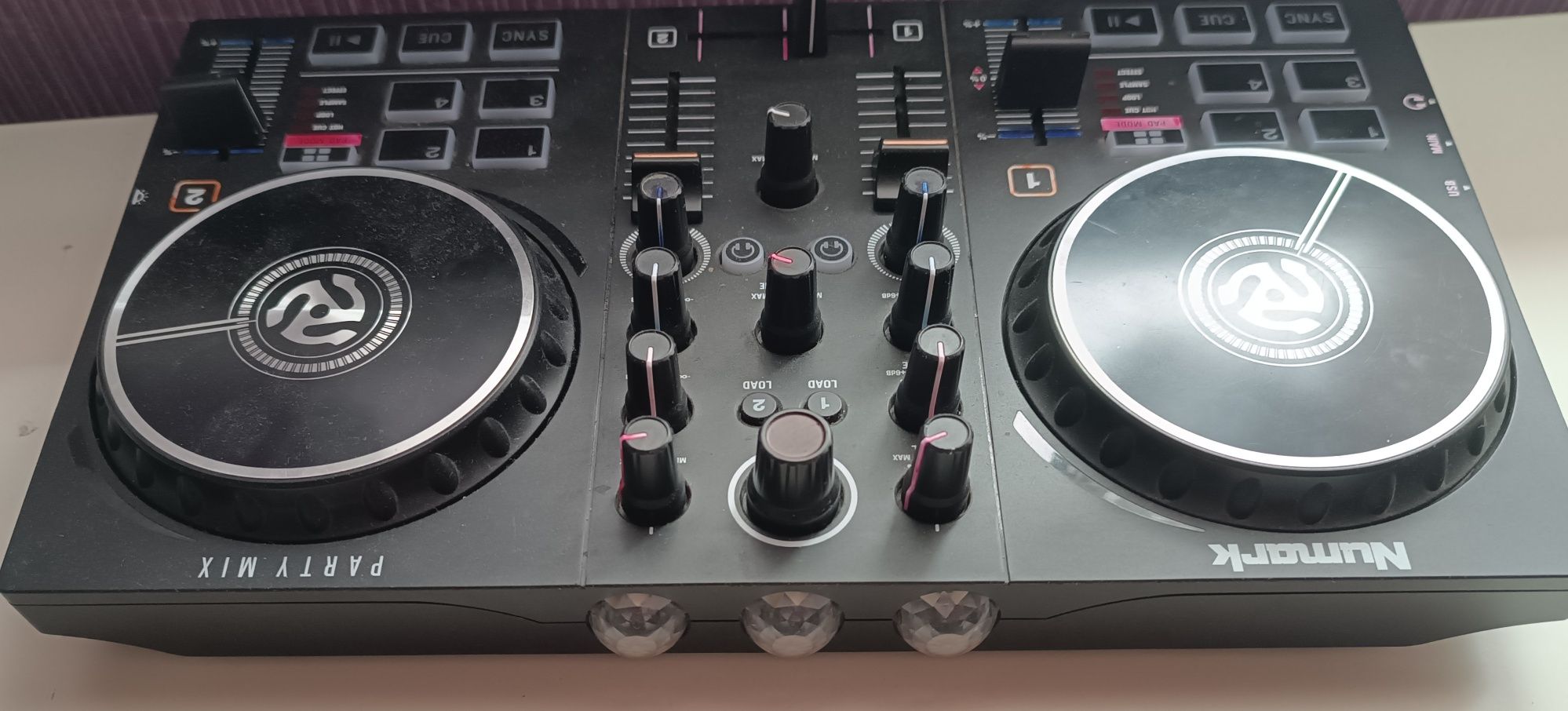 Sprzedam konsolę Numark Party Mix