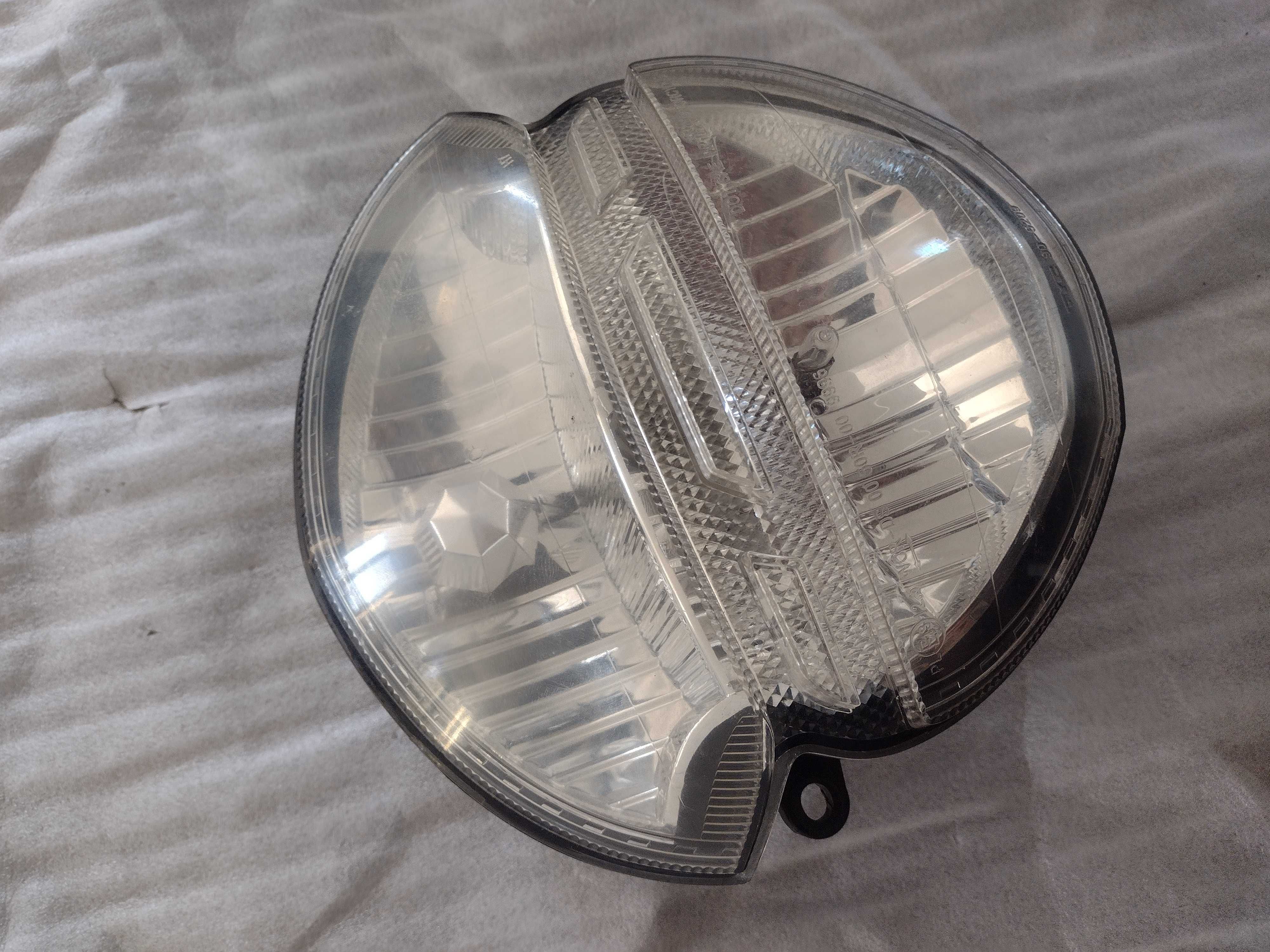 Lampa  reflektor Ducati Monster 696