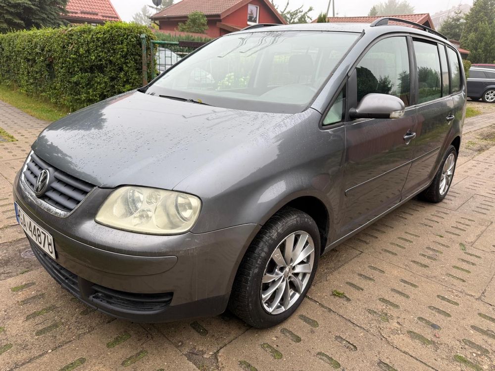 Vw touran 2.0 tdi , sprawna klima bez rdzy , jedzi idealnie