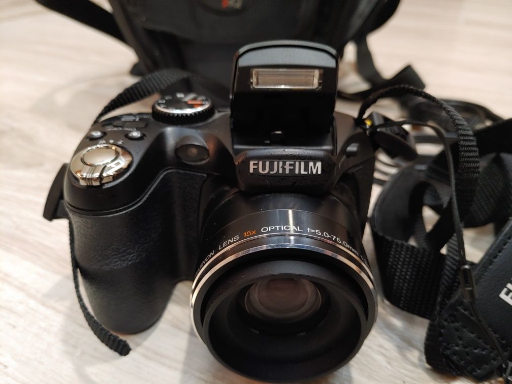 Aparat Fujifilm finepix s1600