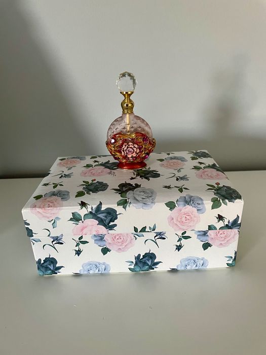 Flakonik na perfumy
