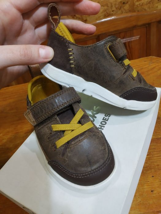 Дитячі кеди-туфлі Clarks (шкіра) 21 розмір