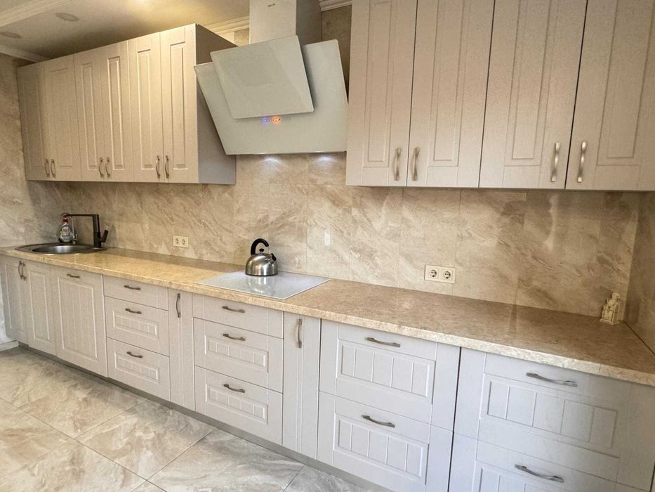 БЕЗ КОМІСІЇ! Єоселя!Продається 4-к таунхаус в Святопетрівському районі