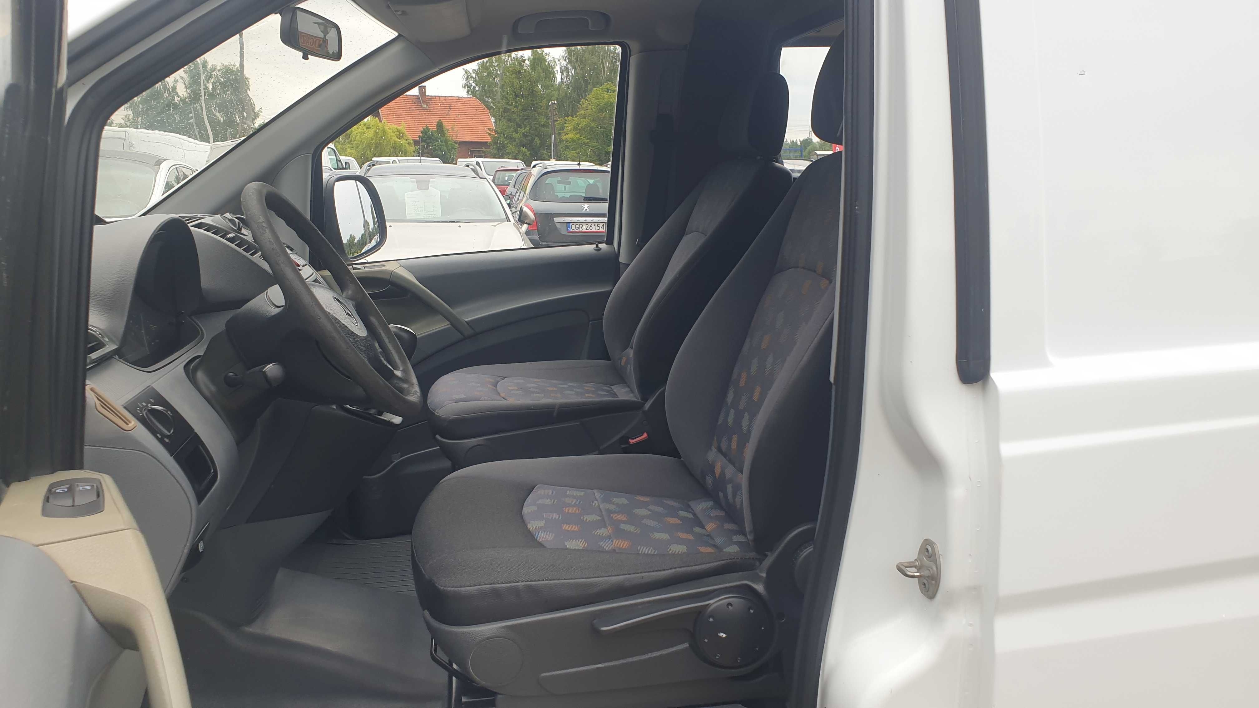 Mercedes Vito mały przebieg, ładny!