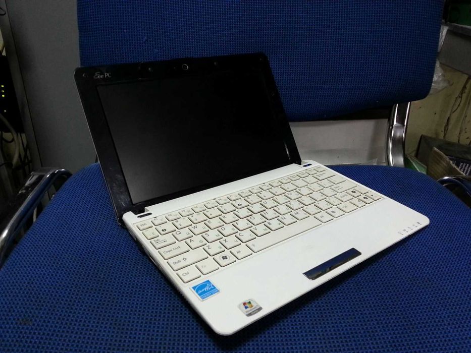 Нетбук ASUS Eee 1005PE