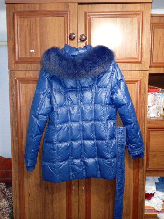 Продаю зимовий пуховик в ідеальному стані