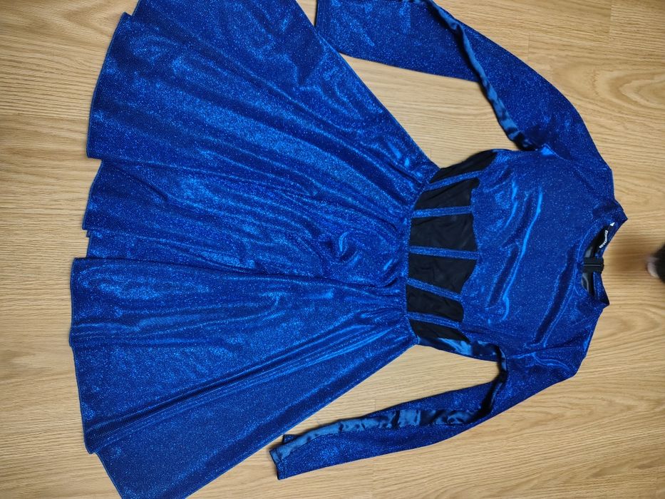 Продам блискучу сукню