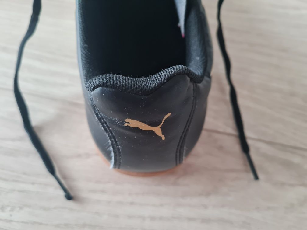 Buty halowe halówki Puma 38 jak nowe