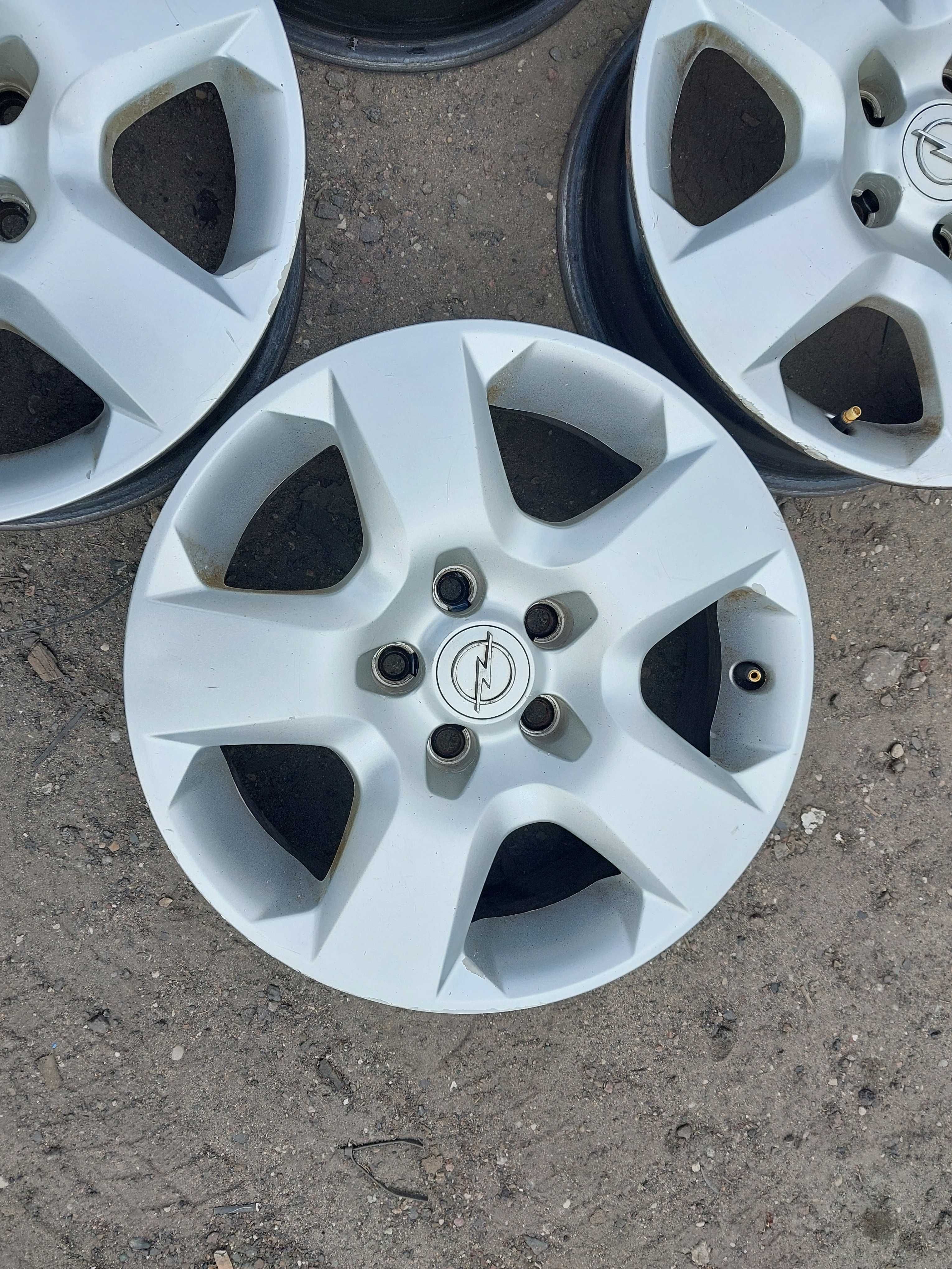 Felgi strukturalne 16 5x110 Opel Montaż