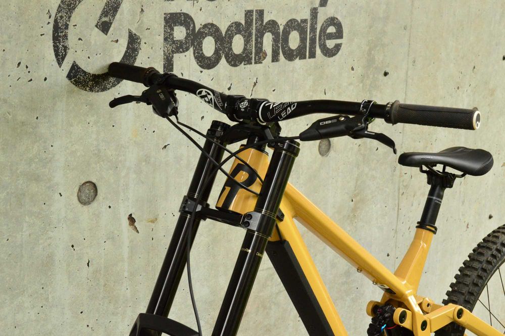 ROSE Scrub DC 1 SRAM GX DH 1x7 Rock Shox Boxxer 200mm REVERSE comp L